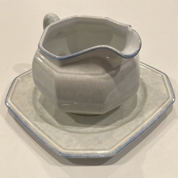 Mikasa | Avante Blue Gravy Bowl Set - Picture 5 of 7